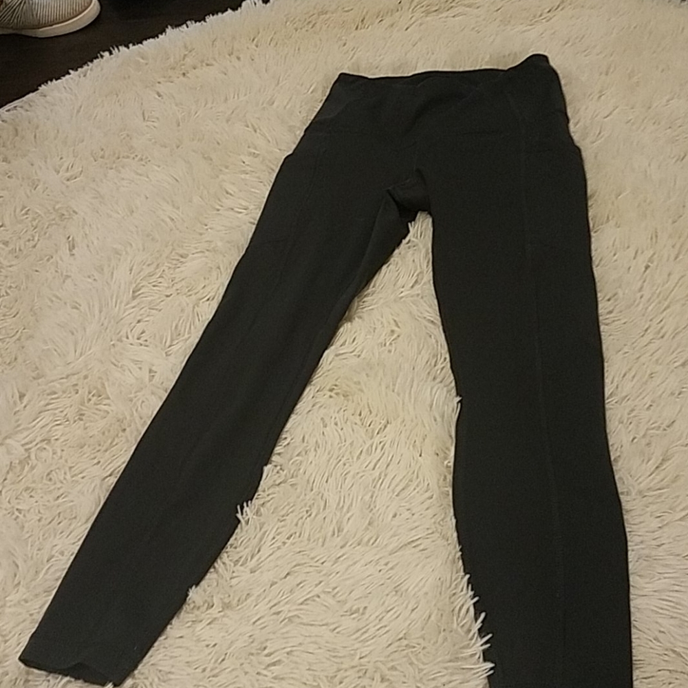 Dark grey leggings with pockets